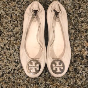 Very Good used condition Tory Burch REVA flat